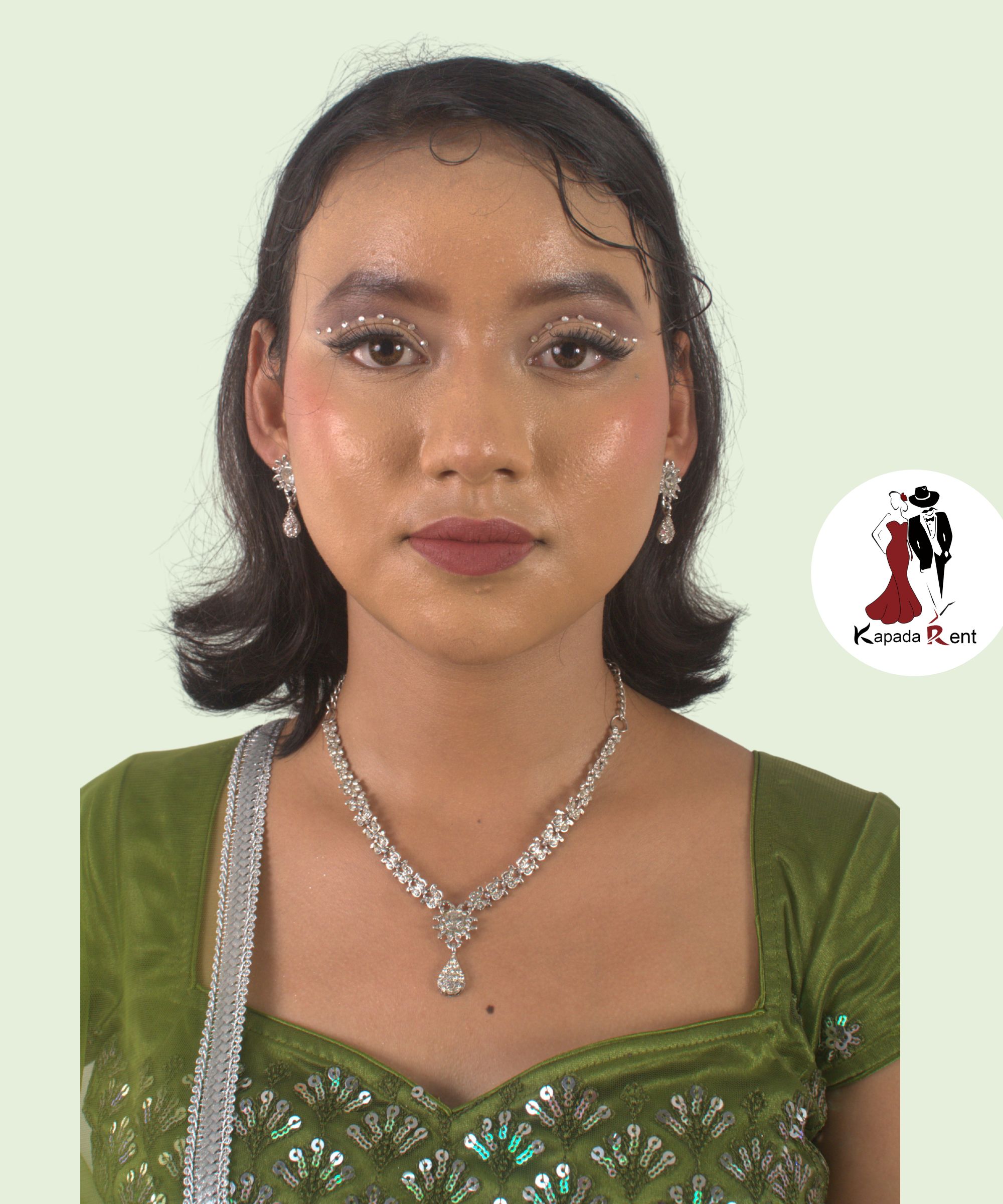 Gleam Of Beauty American Diamond
